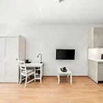 Vibestudio 403 - Central - Ac - Near Parking